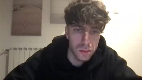 Snapshot of icyninesix chatting on 12/14/24, 01:17 icyninesix online show from 12/14/24, 01:17