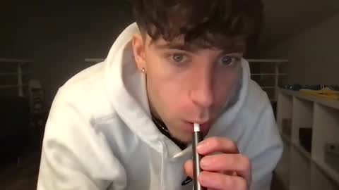 Snapshot of icyninesix chatting on 12/21/24, 01:47 icyninesix online show from 12/21/24, 01:47