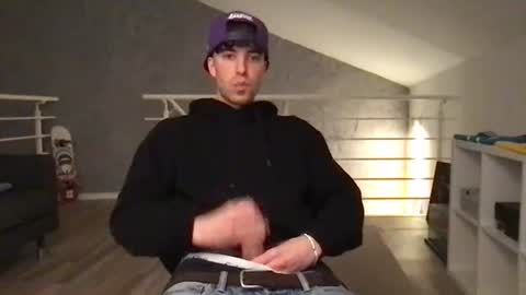 Snapshot of icyninesix chatting on 01/11/25, 10:40 icyninesix online show from 01/11/25, 10:40