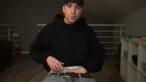 Snapshot of icyninesix chatting on 01/17/25, 02:18 icyninesix online show from 01/17/25, 02:18