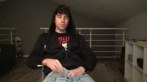 Snapshot of icyninesix chatting on 01/25/25, 12:38 icyninesix online show from 01/25/25, 12:38