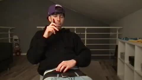 Snapshot of icyninesix chatting on 01/27/25, 08:28 icyninesix online show from 01/27/25, 08:28