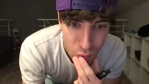 Snapshot of icyninesix chatting on 01/27/25, 11:33 icyninesix online show from 01/27/25, 11:33