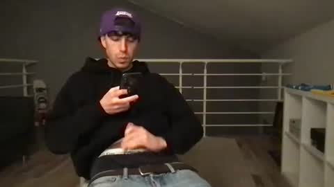 Snapshot of icyninesix chatting on 01/31/25, 03:41 icyninesix online show from 01/31/25, 03:41