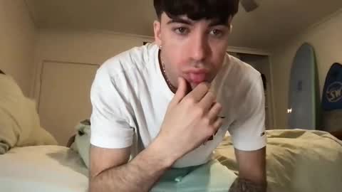 Snapshot of icyninesix chatting on 02/16/25, 10:43 icyninesix online show from 02/16/25, 10:43