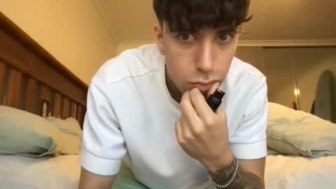 Snapshot of icyninesix chatting on 02/19/25, 03:06 icyninesix online show from 02/19/25, 03:06