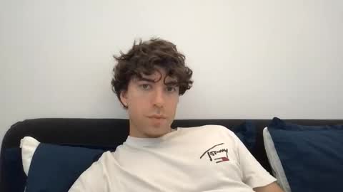 Snapshot of icyninesix chatting on 12/20/25, 04:30 icyninesix online show from 12/20/25, 04:30