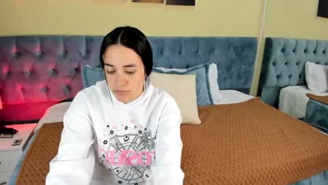 Snapshot of icysweetcam chatting on 01/26/25, 01:25 Icy online show from 01/26/25, 01:25