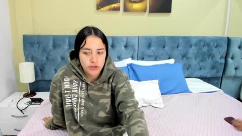 Snapshot of icysweetcam chatting on 02/17/25, 11:23 Icy online show from 02/17/25, 11:23