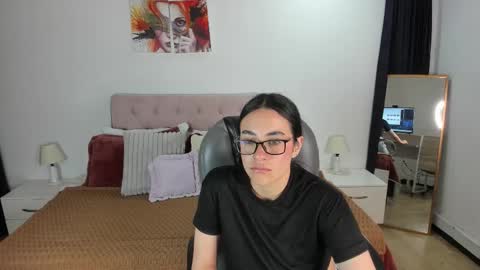 Snapshot of icysweetcam chatting on 11/02/25, 11:07 Icy online show from 11/02/25, 11:07