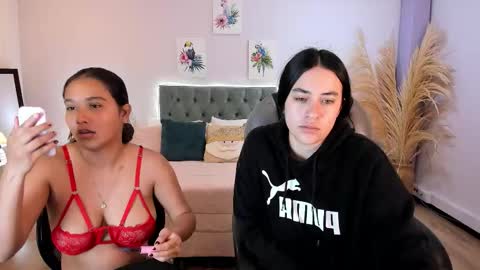 Snapshot of icysweetcam chatting on 11/22/25, 10:14 Icy online show from 11/22/25, 10:14