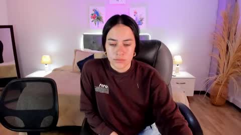 Snapshot of icysweetcam chatting on 01/07/26, 10:40 Icy online show from 01/07/26, 10:40