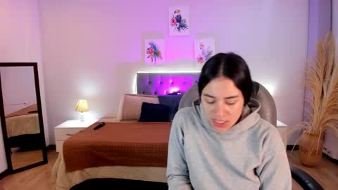 Snapshot of icysweetcam chatting on 01/10/26, 11:45 Icy online show from 01/10/26, 11:45