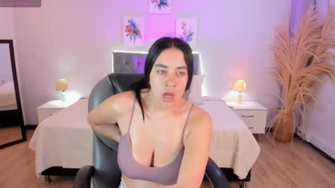 Snapshot of icysweetcam chatting on 02/18/26, 11:50 Icy online show from 02/18/26, 11:50