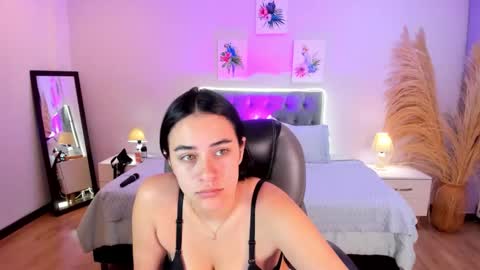 Snapshot of icysweetcam chatting on 03/10/26, 11:48 Icy online show from 03/10/26, 11:48