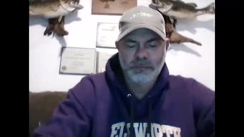 Snapshot of idkwhyidothis348732 chatting on 02/21/25, 11:44 idkwhyidothis348732 online show from 02/21/25, 11:44