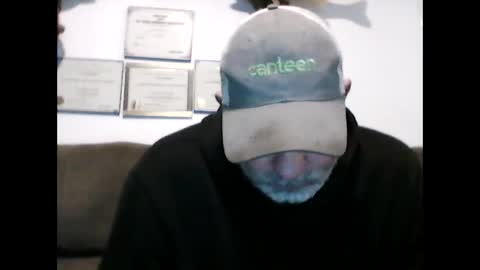 Snapshot of idkwhyidothis348732 chatting on 02/26/25, 12:14 idkwhyidothis348732 online show from 02/26/25, 12:14