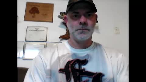 Snapshot of idkwhyidothis348732 chatting on 03/11/25, 10:09 idkwhyidothis348732 online show from 03/11/25, 10:09