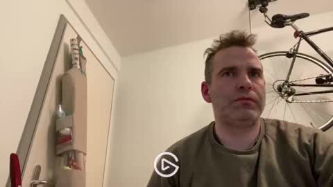 idontknowwhy1 online show from 01/14/25, 10:23