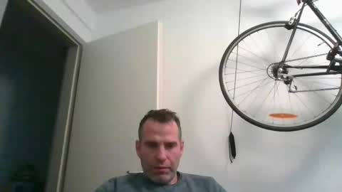 idontknowwhy1 online show from 02/18/25, 04:26