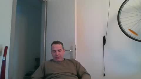 idontknowwhy1 online show from 02/02/26, 08:35