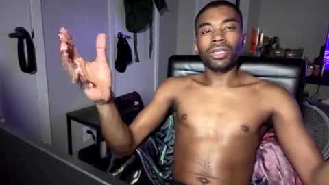 Snapshot of idropbabies chatting on 12/30/24, 04:20 UNO online show from 12/30/24, 04:20