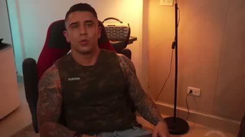 Snapshot of igor_scott chatting on 07/16/26, 02:50 Igor scott online show from 07/16/26, 02:50