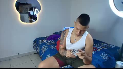 Snapshot of ihan_hot chatting on 06/10/26, 04:01 ihan_hot online show from 06/10/26, 04:01