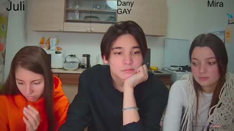 Julia and Mira online show from 01/28/25, 03:04