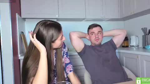 Julia and Mira online show from 09/11/25, 10:37