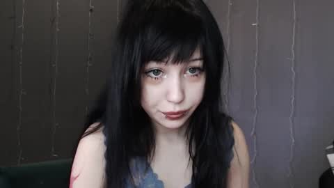 iiiiiiis online show from 03/13/26, 10:55