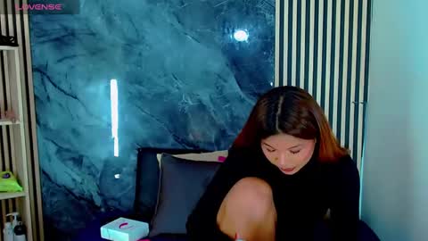 iisalombardi online show from 11/04/25, 02:32