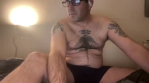 Snapshot of ij1321 chatting on 02/13/26, 02:07 LonelyDad online show from 02/13/26, 02:07
