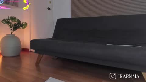 Lua     online show from 02/09/26, 10:47