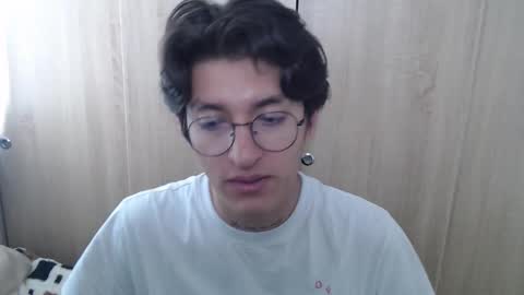 Snapshot of ikyan_nc chatting on 12/05/25, 02:03 ikyan_nc online show from 12/05/25, 02:03