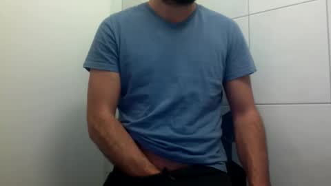 Snapshot of ilcaponero chatting on 04/09/26, 11:21 ilcaponero online show from 04/09/26, 11:21