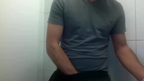 Snapshot of ilcaponero chatting on 04/21/26, 09:50 ilcaponero online show from 04/21/26, 09:50