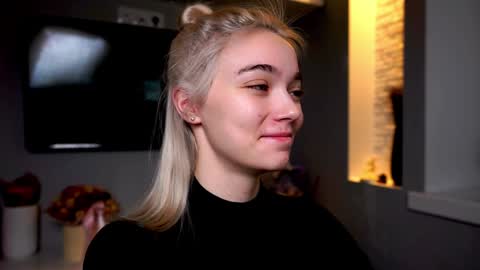 ileanacampbel online show from 01/21/25, 04:32