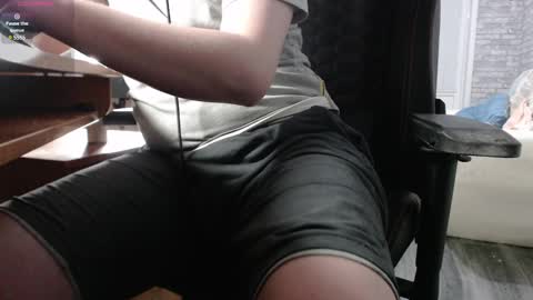 Snapshot of iliaskrisloveee chatting on 02/17/25, 07:53 lord online show from 02/17/25, 07:53