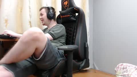 Snapshot of iliaskrisloveee chatting on 11/15/25, 11:21 lord online show from 11/15/25, 11:21