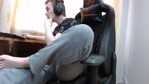 Snapshot of iliaskrisloveee chatting on 11/21/25, 07:40 lord online show from 11/21/25, 07:40