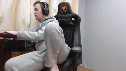 Snapshot of iliaskrisloveee chatting on 11/30/25, 02:04 lord online show from 11/30/25, 02:04