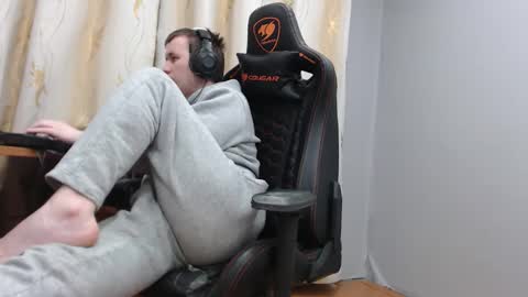 Snapshot of iliaskrisloveee chatting on 12/02/25, 05:08 lord online show from 12/02/25, 05:08