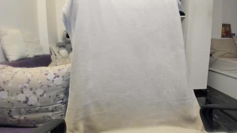 Bamby online show from 11/28/25, 05:48