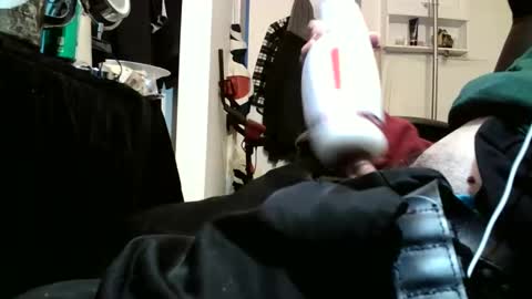 Snapshot of iliketofuck1975 chatting on 11/27/25, 06:37 iliketofuck1975 online show from 11/27/25, 06:37