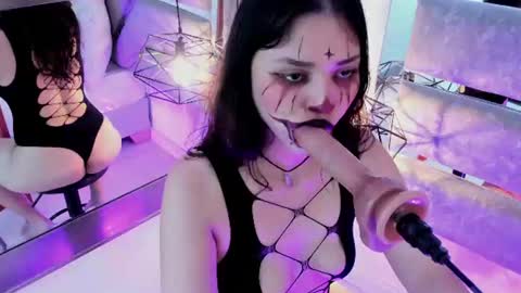 Snapshot of iliy_ chatting on 06/28/26, 03:23 ILY online show from 06/28/26, 03:23