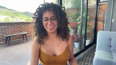 Snapshot of illaroom chatting on 02/26/25, 07:49 Kloe online show from 02/26/25, 07:49