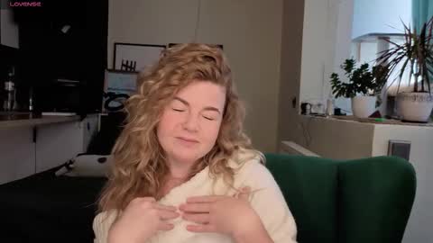 Jenny online show from 01/06/26, 07:12