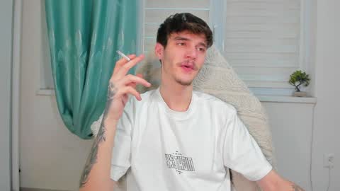 Snapshot of illusions888 chatting on 02/02/25, 02:24 D-Illusion online show from 02/02/25, 02:24