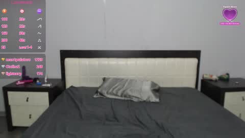 Snapshot of iloniya chatting on 11/18/25, 07:29 iloniya online show from 11/18/25, 07:29